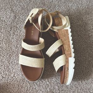 Tan Madden Girl Ankle-Strap Espadrilles Sandals in tan. W size 10.